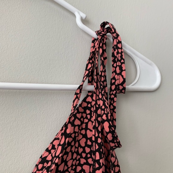 Self Tie Sleeve Crop Top - Picture 5 of 5